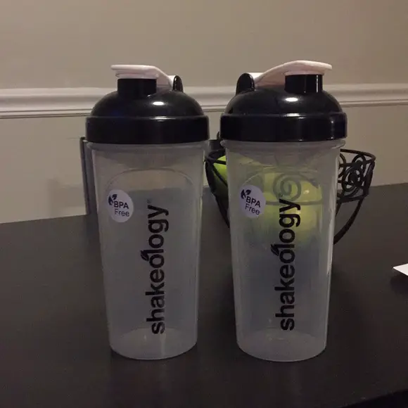 best travel blender for shakeology