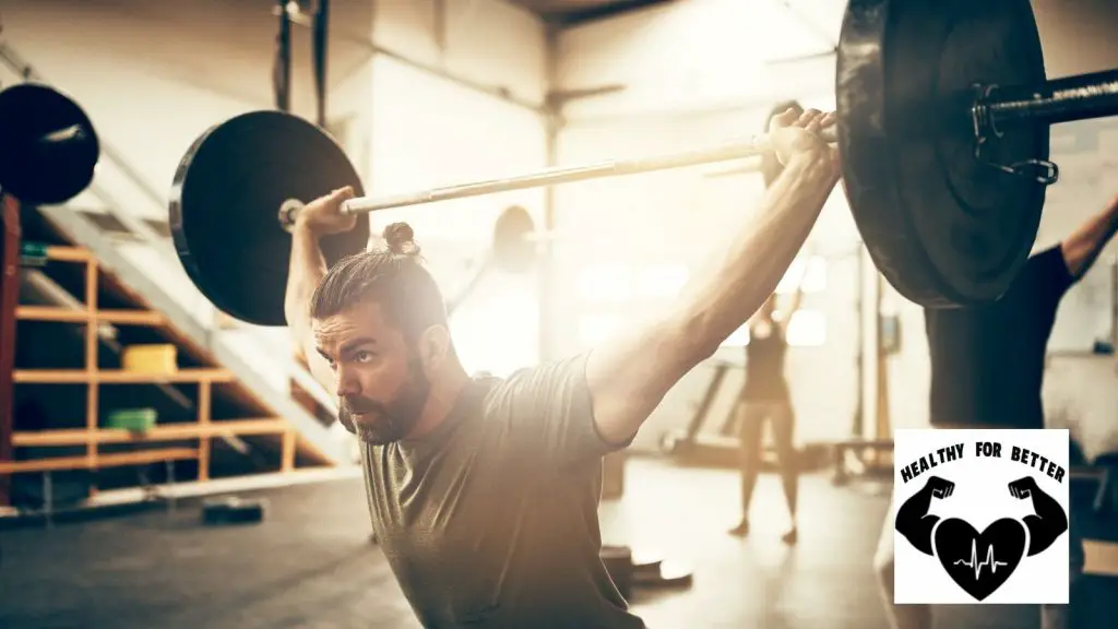 guy lifting weight after hernia surgery